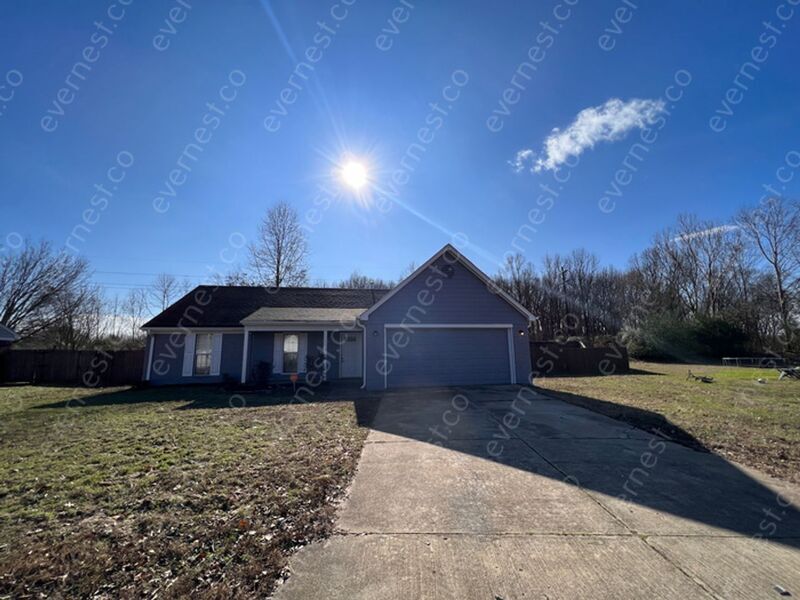 Foto principal - 10453 Kristen Dr S