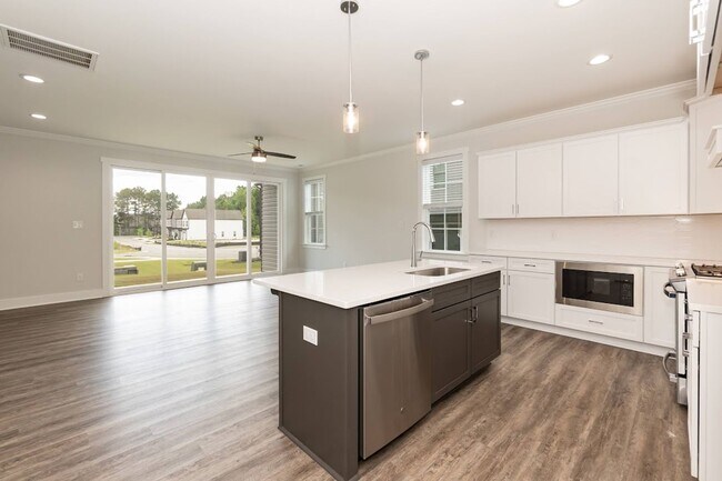 Foto del edificio - Brand New Corner Townhome in Rolesville!