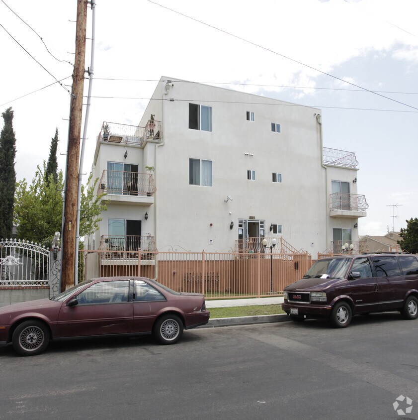 12017 Hart St, North Hollywood, CA 91605 Apartments in North