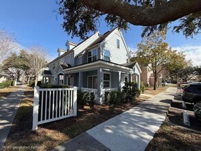 Building Photo - 3478 Westchester Square Blvd