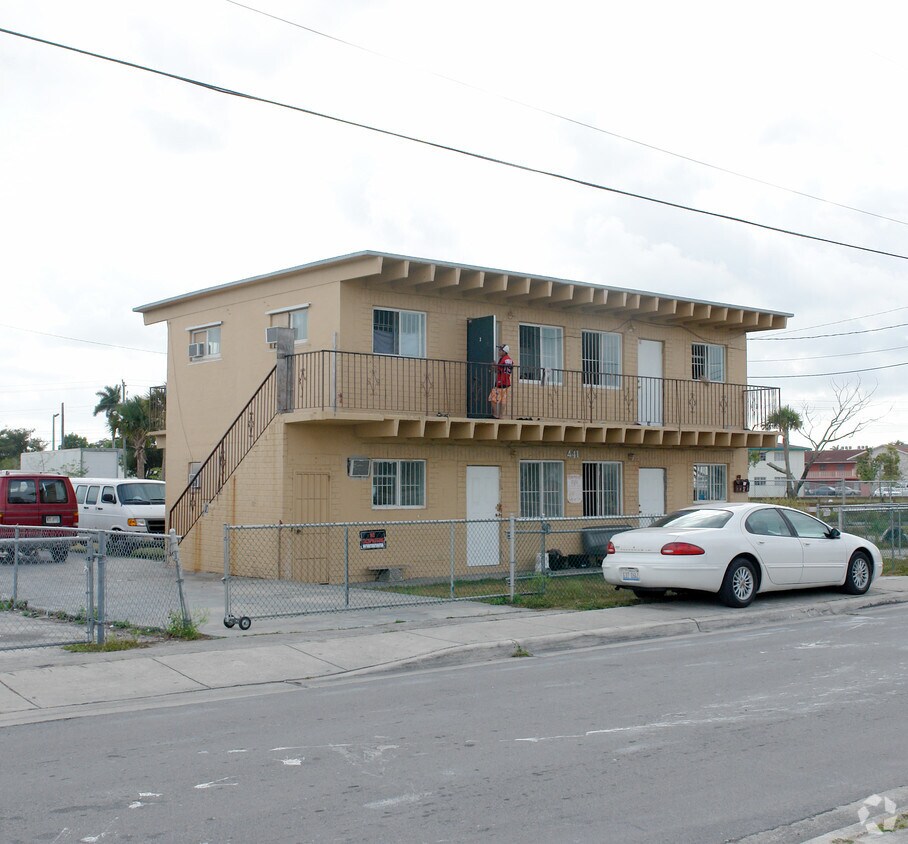 Foto del edificio - 441 SW 2nd Ave