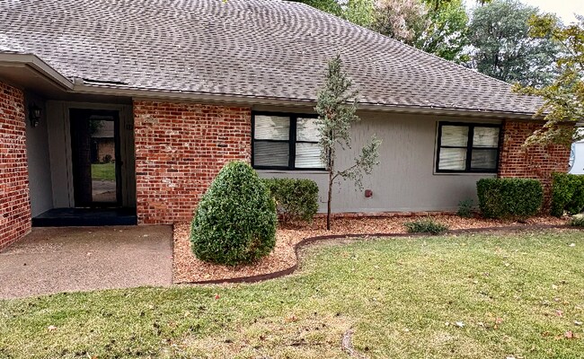 Foto del edificio - 6714 E 75th Ct