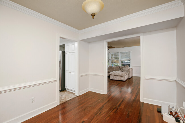 Dining Room - 25 Berkeley Pl