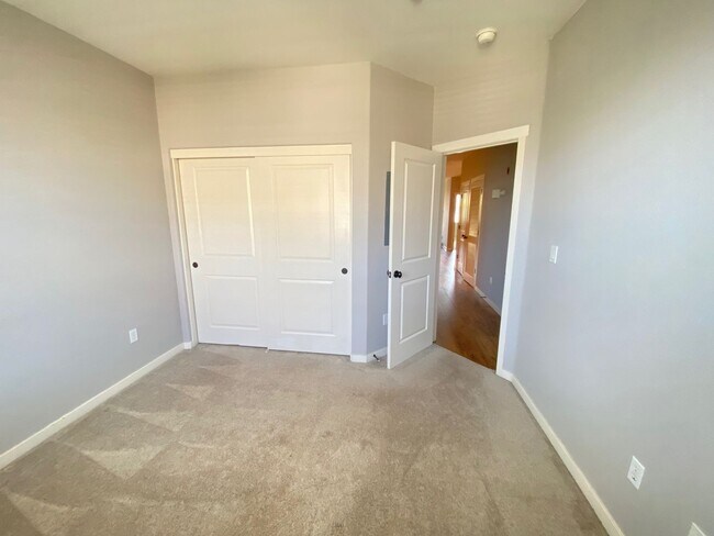 Foto del edificio - Charming townhome close to downtown Livermore