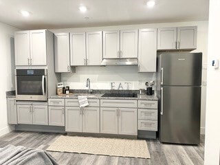 Foto del edificio - 585 Essex St