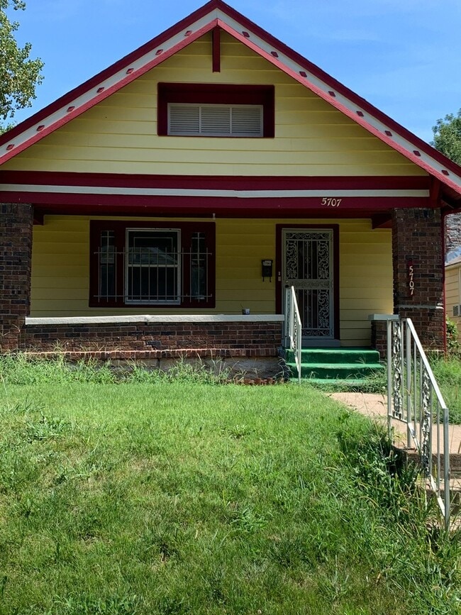 Building Photo - 5707 Euclid Ave E