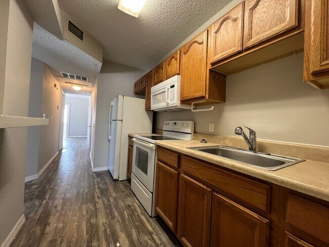 Building Photo - 163 Ave A SE