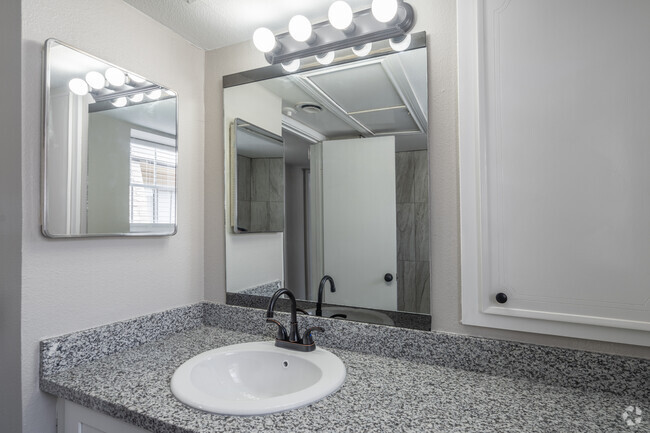 Longfellow Apartments - Apartments in Beaumont, TX | Apartments.com