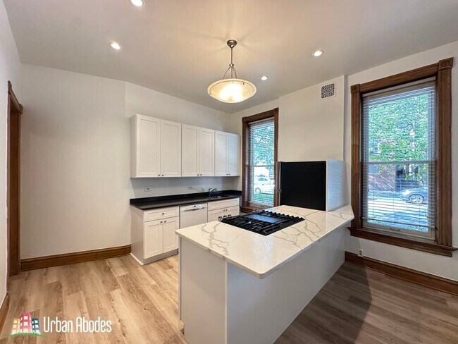 Foto del edificio - 3559 N Ashland Ave