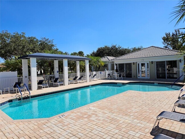 Foto del edificio - 835 Chalmers Dr