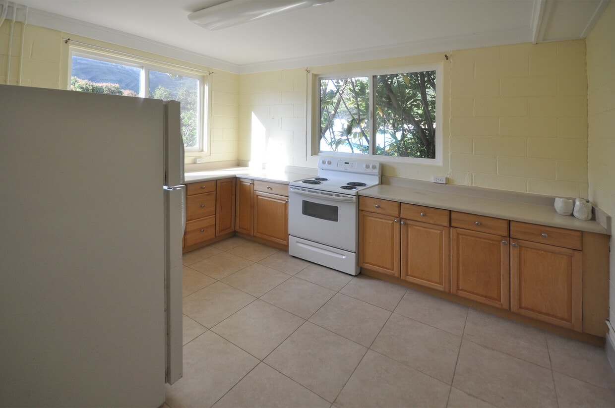 Primary Photo - 2260 Waiomao Rd