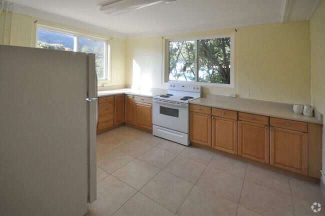 Building Photo - 2260 Waiomao Rd