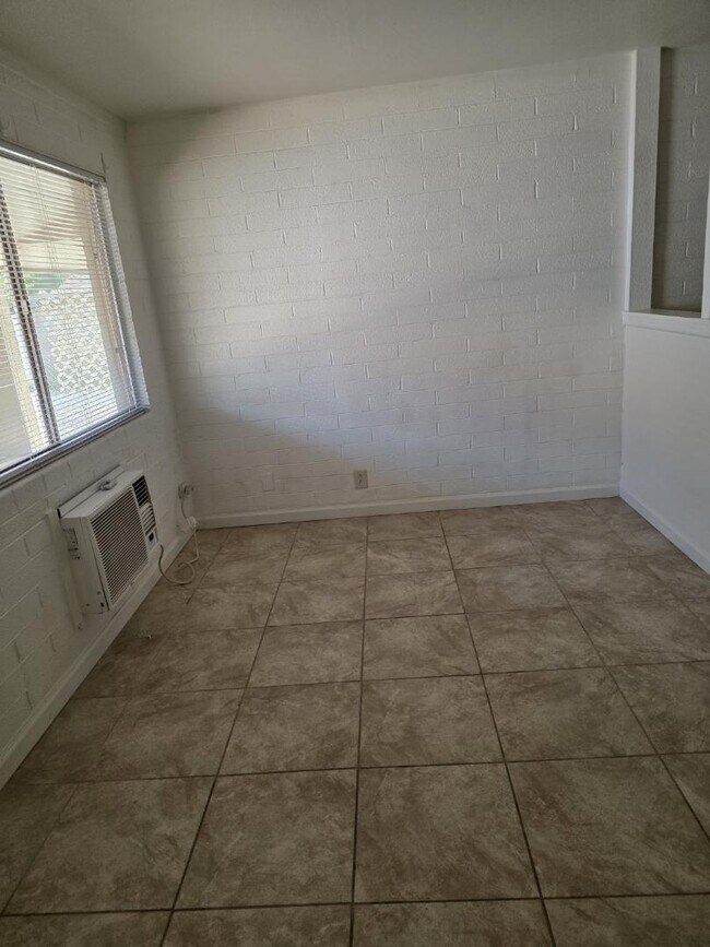 Foto del edificio - 2013 W Encanto Blvd