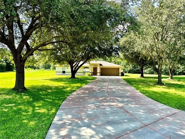 Foto del edificio - 4416 Redcoat Dr