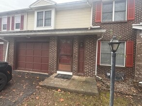 Building Photo - 55 Frenchwoods Cir