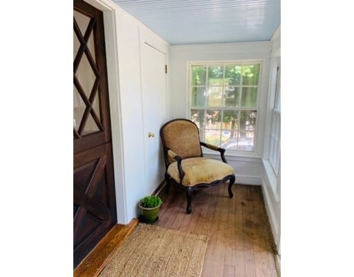 Building Photo - 35 Oak St