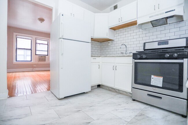 Foto del edificio - 2625 N Spaulding Ave