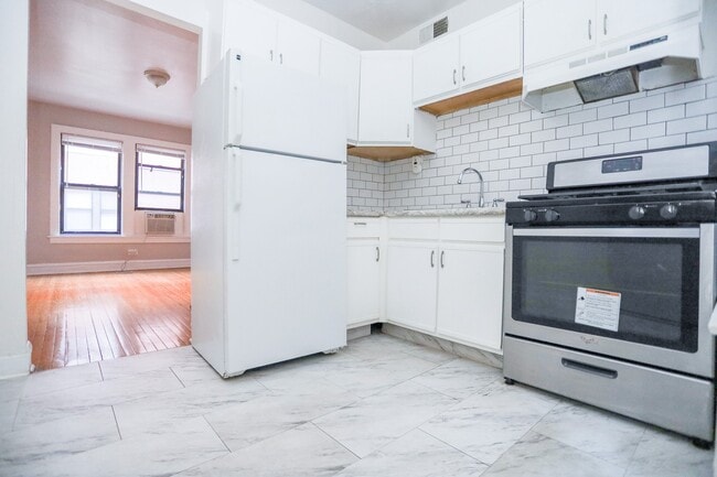 Photo - 2625 N Spaulding Ave Apartment