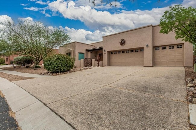 Building Photo - 16945 S Vanilla Orchid Dr