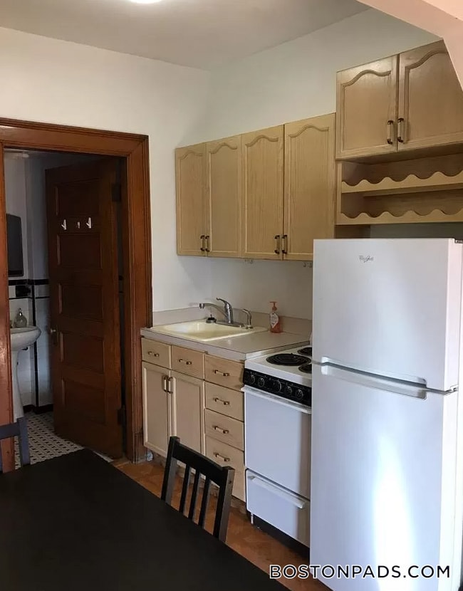 Foto del edificio - 849 Beacon St