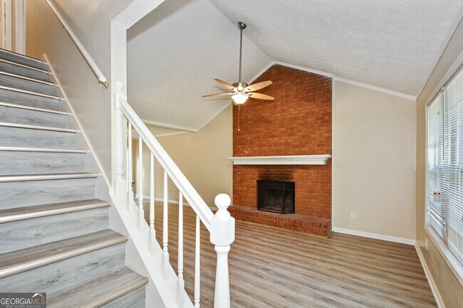 Building Photo - 2624 Country Trace SE