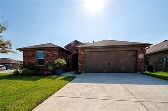 Building Photo - 5103 Knob Hl Dr