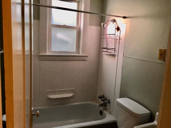 Building Photo - 147 Essex St