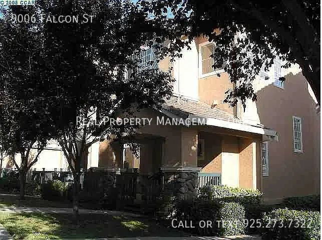 Foto del edificio - 9006 Falcon St