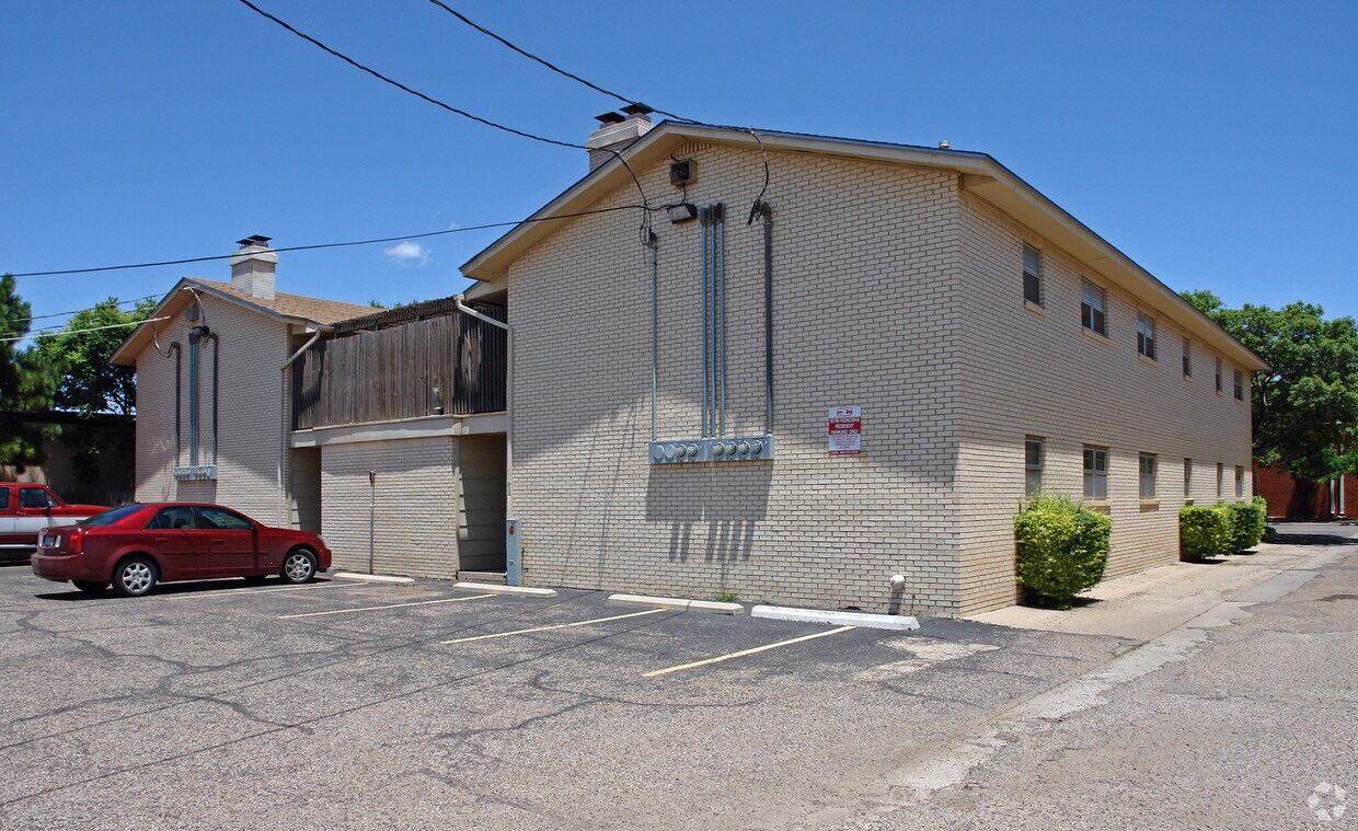 Foto del edificio - 5016 Kenosha Ave