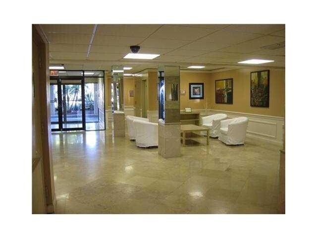 Foto del edificio - 4164 Inverrary Dr