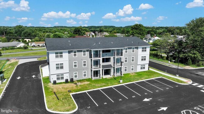 Foto del edificio - 1000 COLBY Ln