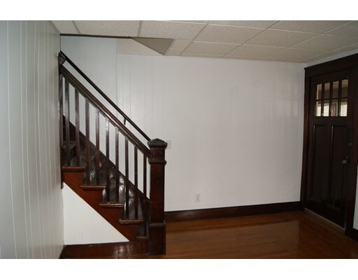 Building Photo - 27 Garfield Ave
