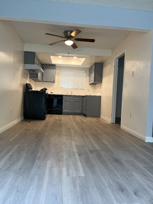 Foto del edificio - 1733 Natalie Ave