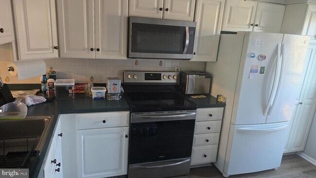 Building Photo - 6628 Ducketts Ln