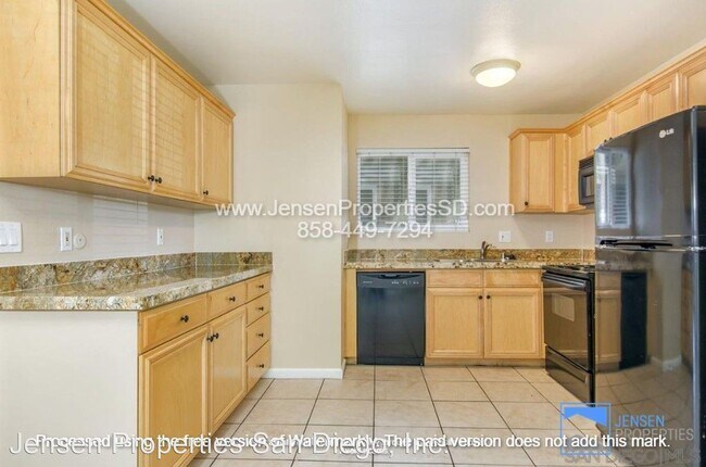 Building Photo - 2 br, 1 bath House - 2528 White Oak Pl Unit 3