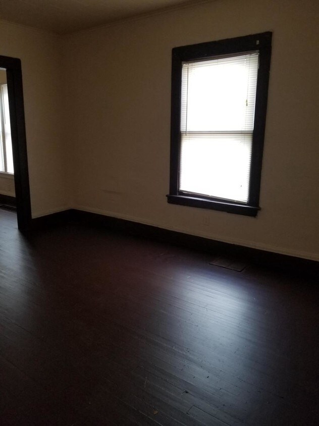 Foto del edificio - 32 Diringer Pl