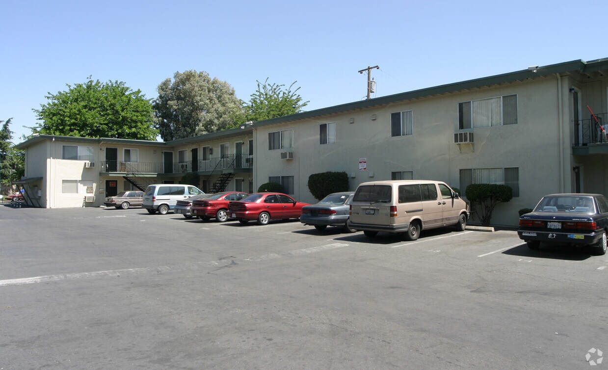 Primary Photo - Fruitridge Glen Apartments