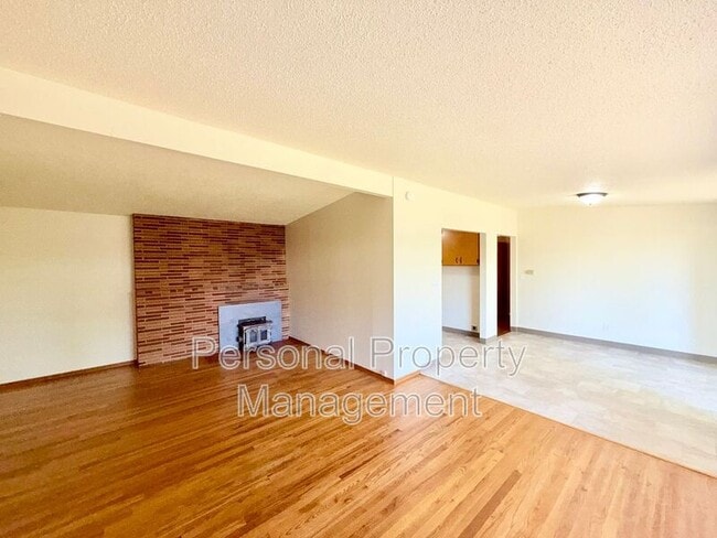Building Photo - 108 N Morrison Rd