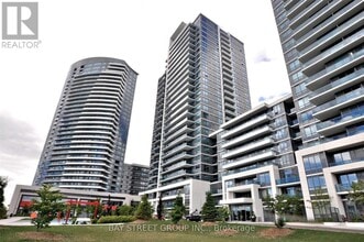 Building Photo - 7165-7165 Yonge St