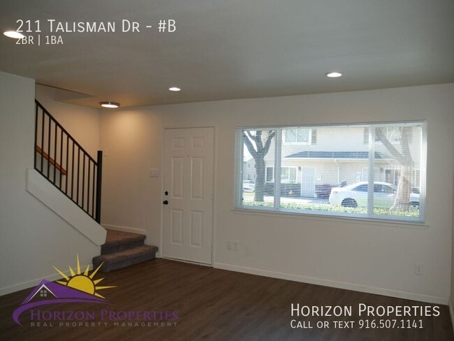 Building Photo - 211 Talisman Dr