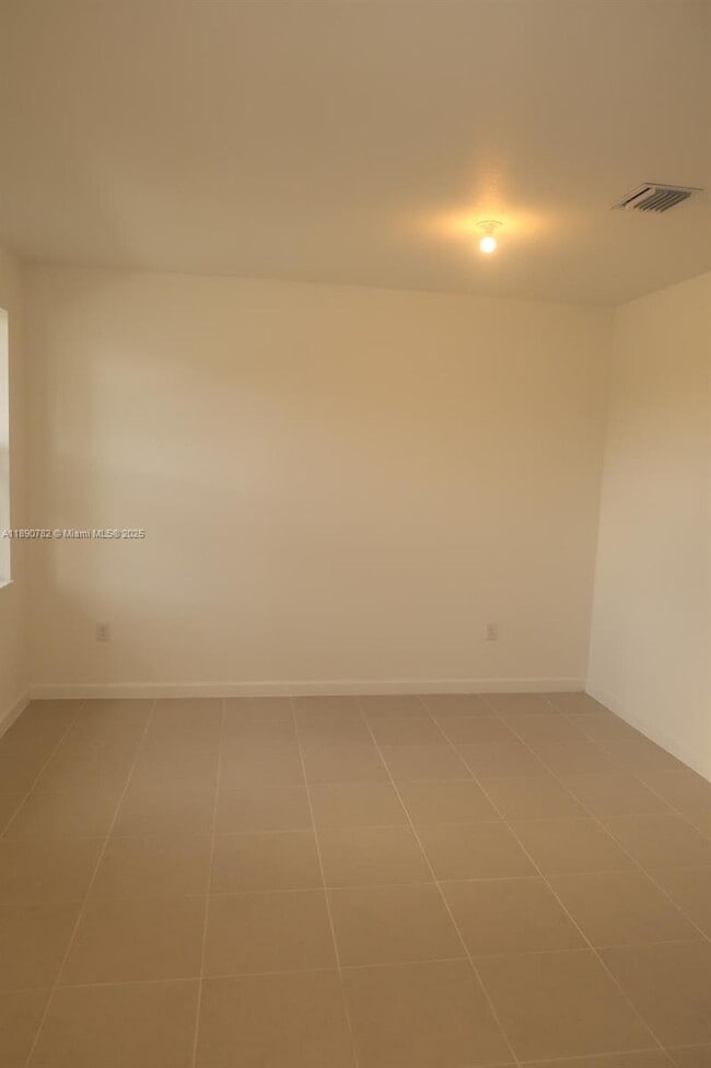 Foto del edificio - 1533 SE 27th Rd
