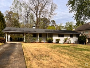 Building Photo - 2733 Redding Rd NE