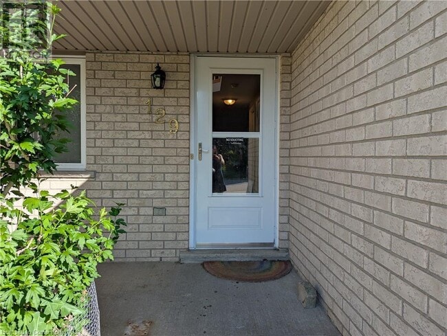 Building Photo - 129 Doyle Dr