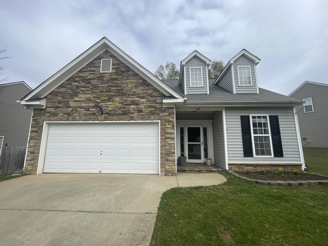 Foto principal - 149 Hutson Ln