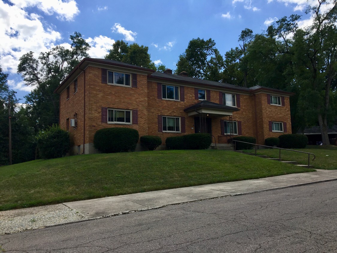 Primary Photo - 250 Northwood Ave