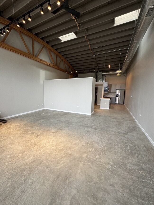Foto del edificio - 1711 Darrow Ave