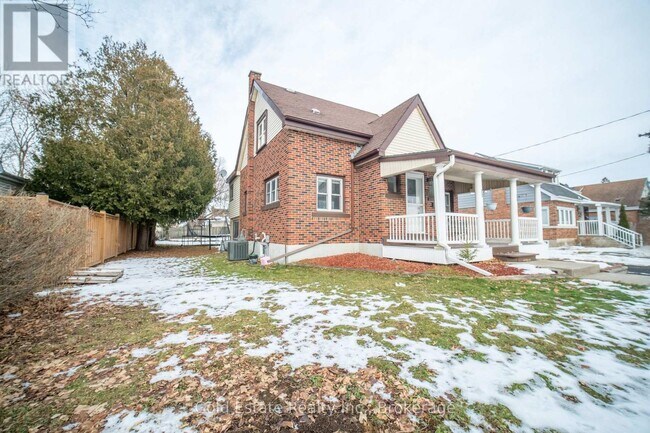 Photo du bâtiment - 10 Monroe St