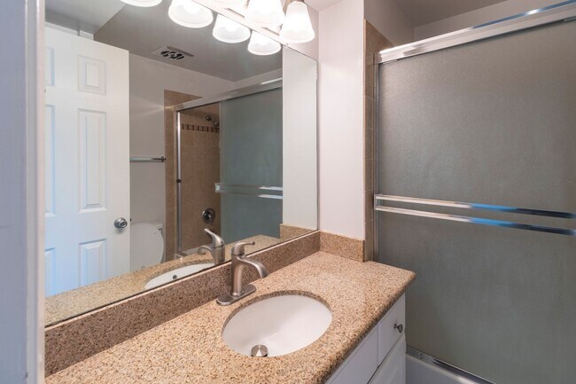 Foto del interior - Woodburn Townhomes
