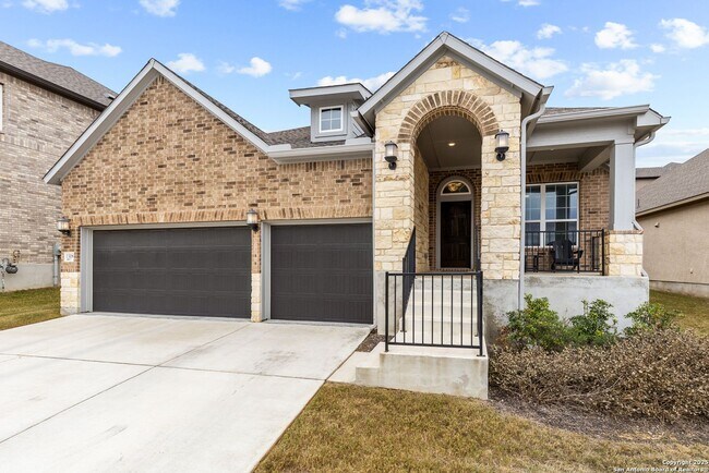 Building Photo - 1318 Tabuenfeld - Excellent, Clean Home, N...
