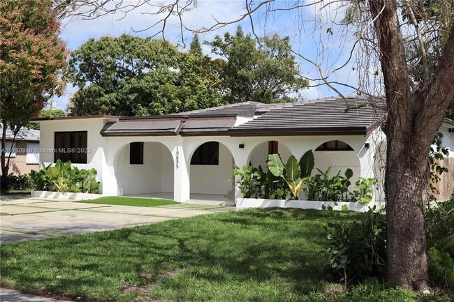 Foto del edificio - 10845 Peachtree Dr